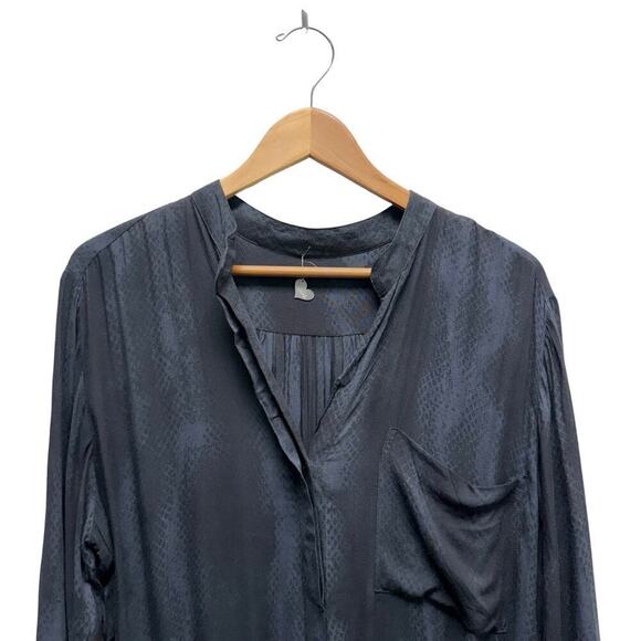 Indah Revolve Rayón Long Sleeve Romper Blue Sneake‎ Print Size Small - Picture 2 of 8